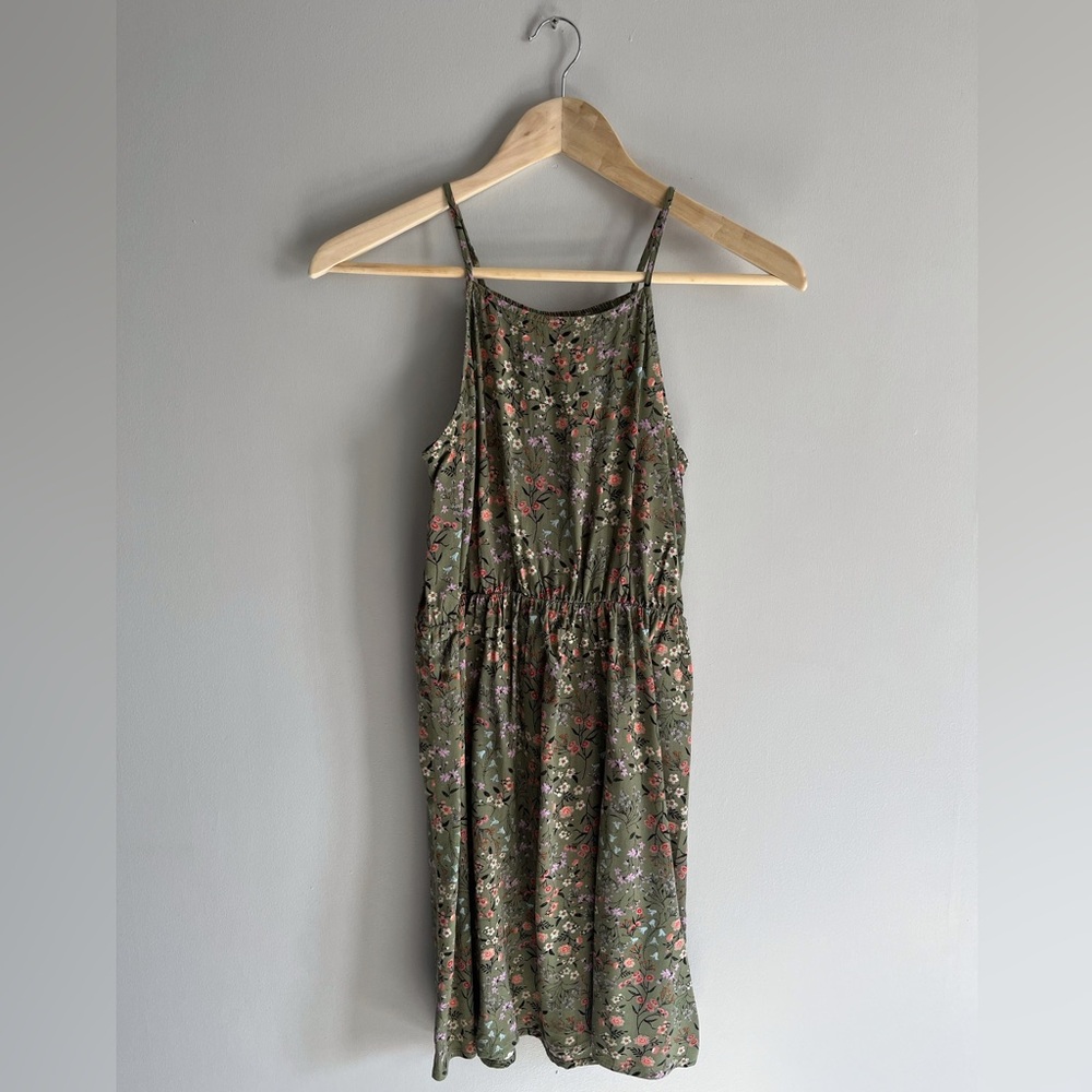 Old Navy Olive Green Floral Girls Size XL (14) Dress